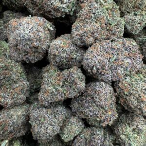 LCG dulce 🍬🍭 (Chunky nugs , soft , gassy)